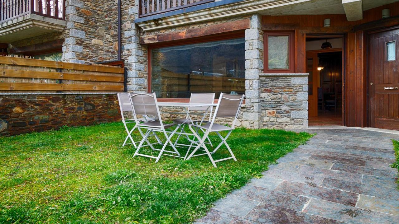 Plaus Bossòst Exterior foto